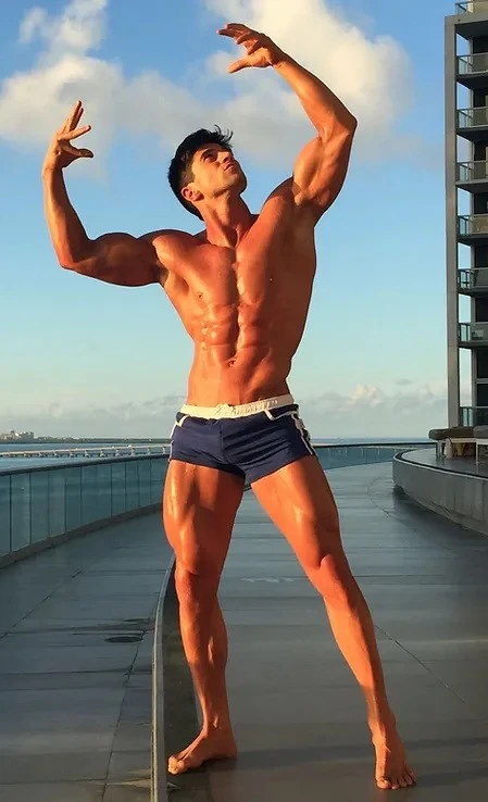 חשפן, חשפנים